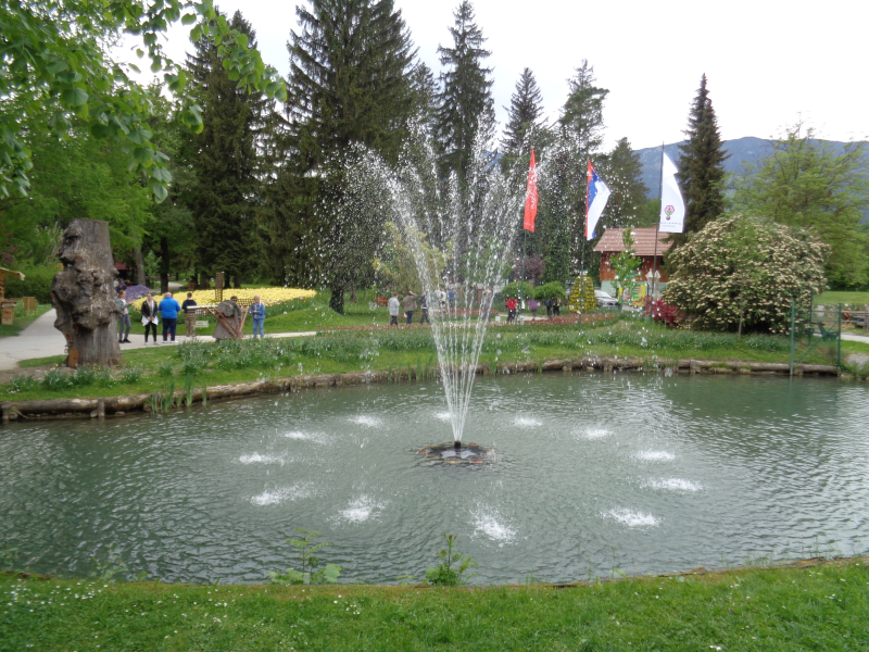 Mozirski_gaj_-_vodoskok